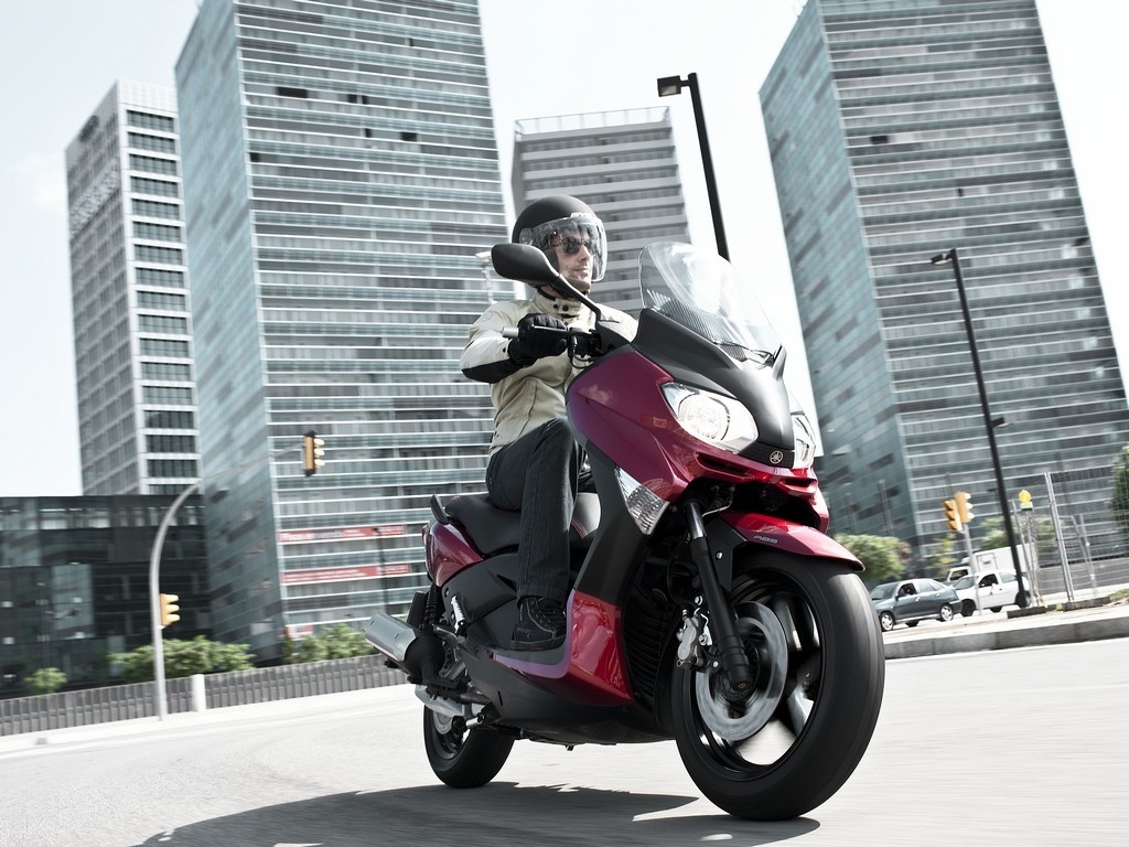 x-max-125_2011_11.jpg Мотоцикл Yamaha X-MAX 125 2011