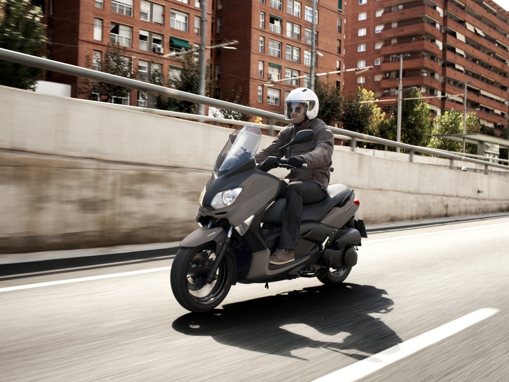x-max-250_2011_8.jpg Мотоцикл Yamaha X-MAX 250 2011