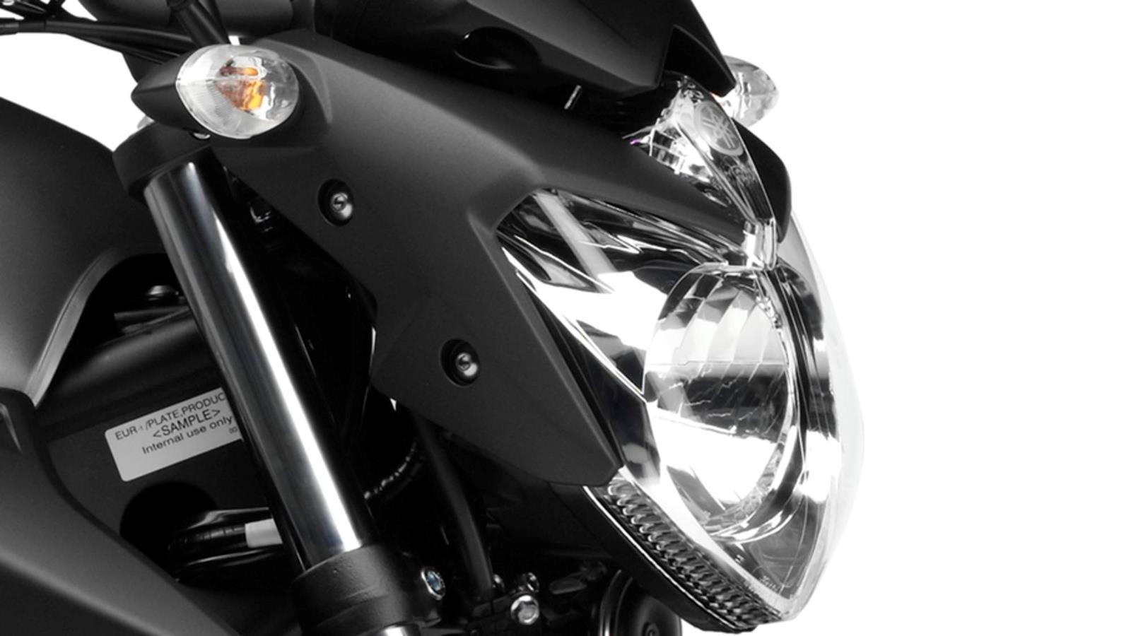 xj6_2013_43.jpg Мотоцикл Yamaha XJ6 2013