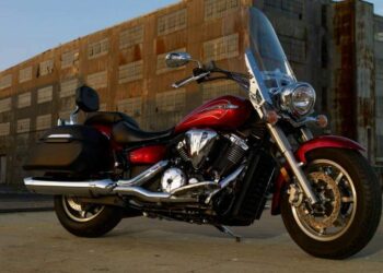 Мотоцикл Yamaha XVS 1300A V-Star Tourer 2009