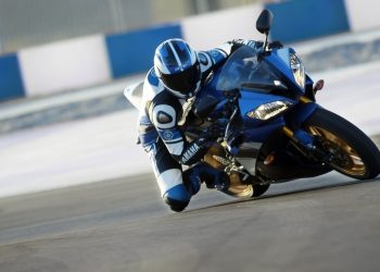 Мотоцикл Yamaha YZF-R6 EU 2010