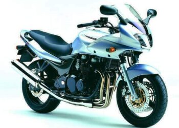 Мотоцикл Kawasaki ZR-7S 2002