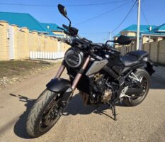 Мотоцикл Honda CB650R из Японии