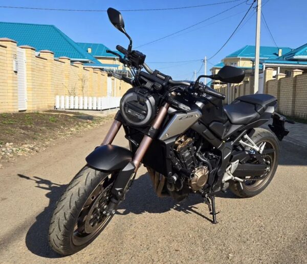 Мотоцикл Honda CB650R из Японии