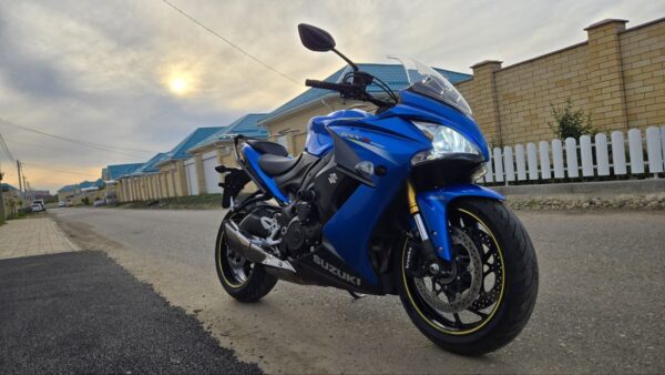 Suzuki GSX-S 1000F
